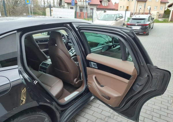 Porsche Panamera cena 396060 przebieg: 51000, rok produkcji 2019 z Piława Górna małe 596